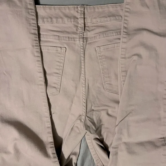 Women’s Pink Jeans - Picture 2 of 3